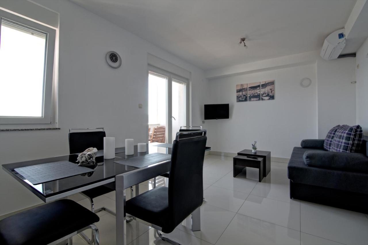 Apartments Maris Senj 2 Esterno foto